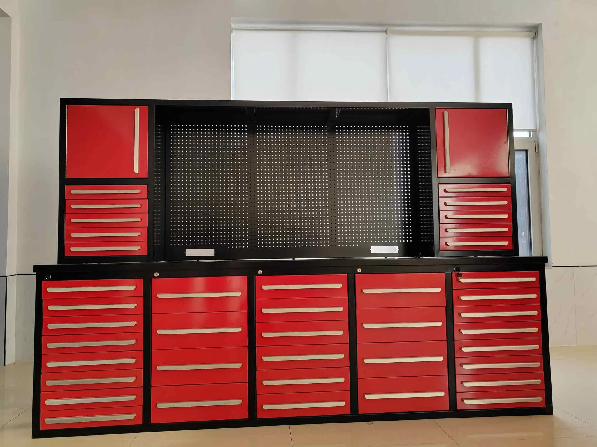 Red workbench